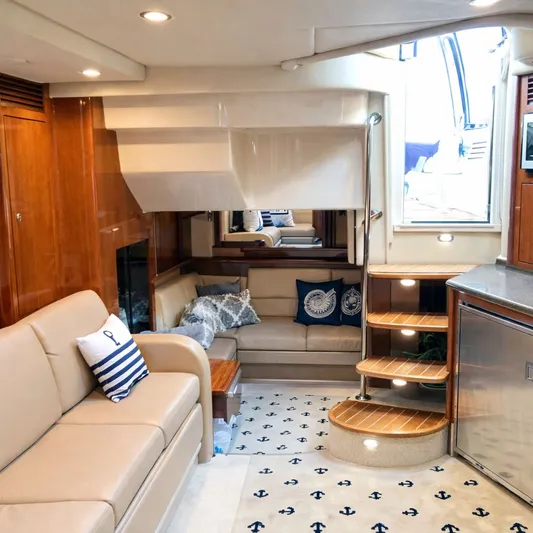 Good Trouble Yacht Photos Pics Interior Looking Aft