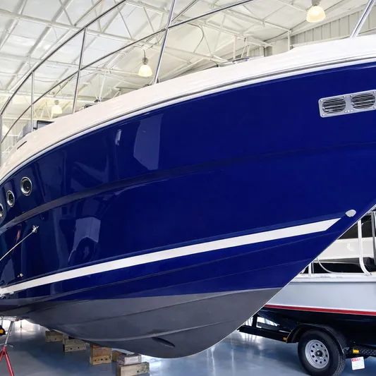 Good Trouble Yacht Photos Pics Hull Color - Navy Blue