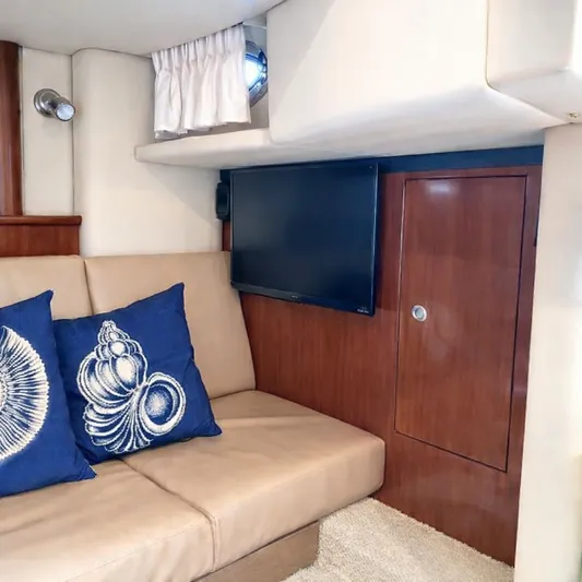 Good Trouble Yacht Photos Pics Aft StateRoom / Seating Area TV