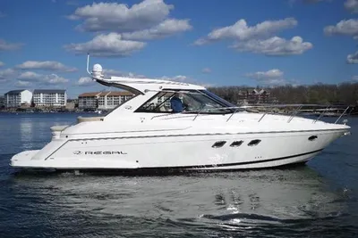 Regal 42 Sport Coupe