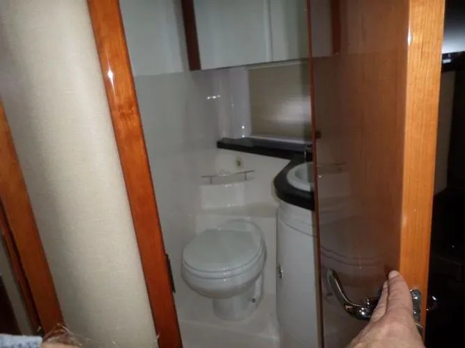 As Good As It Gets Yacht Photos Pics 2012 Regal 42 Sport Coupe - Image 17