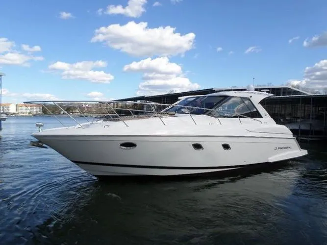 As Good As It Gets Yacht Photos Pics 2012 Regal 42 Sport Coupe - Image 4