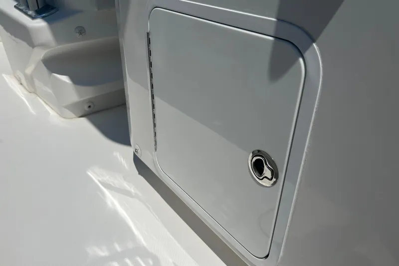  Yacht Photos Pics 2018 Invincible 36 Open Fisherman boat compartment detail.