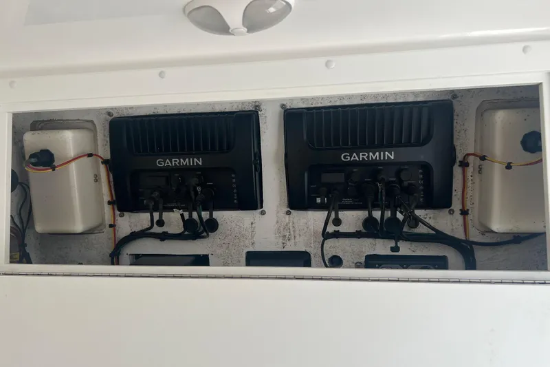  Yacht Photos Pics Electronics panel of 2018 Invincible 36 Open Fisherman with Garmin devices.