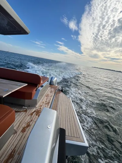 Argento Yacht Photos Pics 