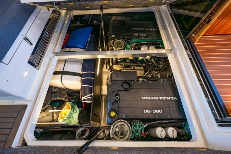 Endeavour Yacht Photos Pics Engine compartment of 2023 Nimbus 405 Flybridge with Volvo Penta D6-380 engines.