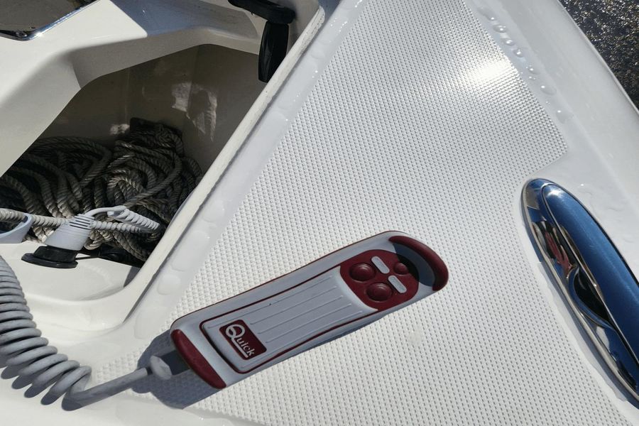 2022 Boston Whaler 420 Outrage