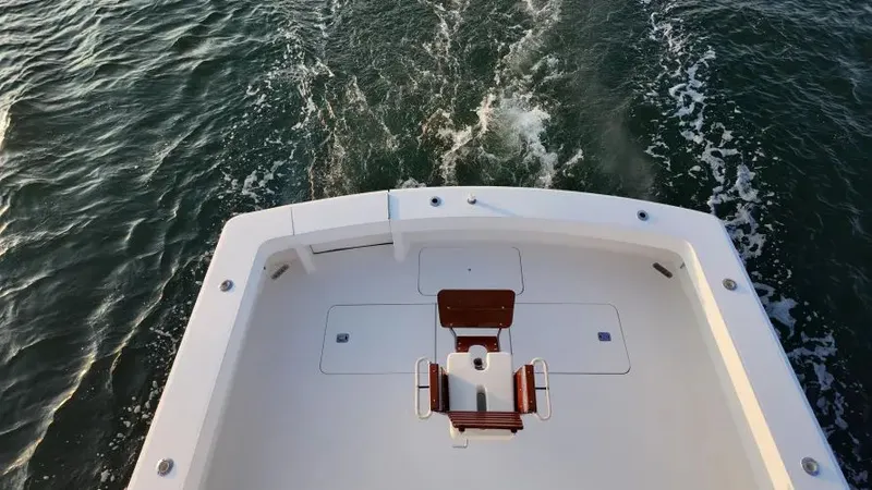  Yacht Photos Pics 1998 Viking 47 Convertible - Image 18