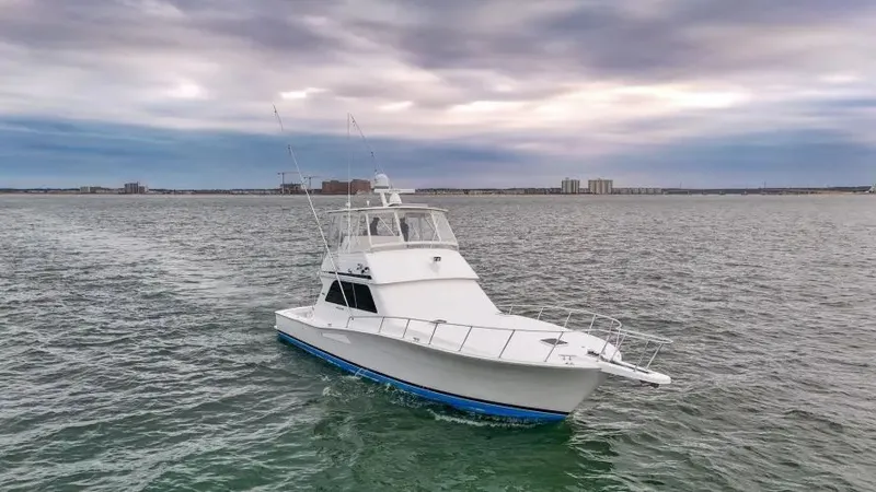  Yacht Photos Pics 1998 Viking 47 Convertible - Image 5