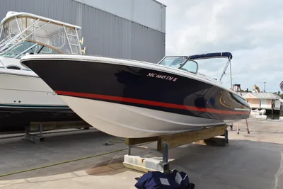 Chris-Craft Launch 25