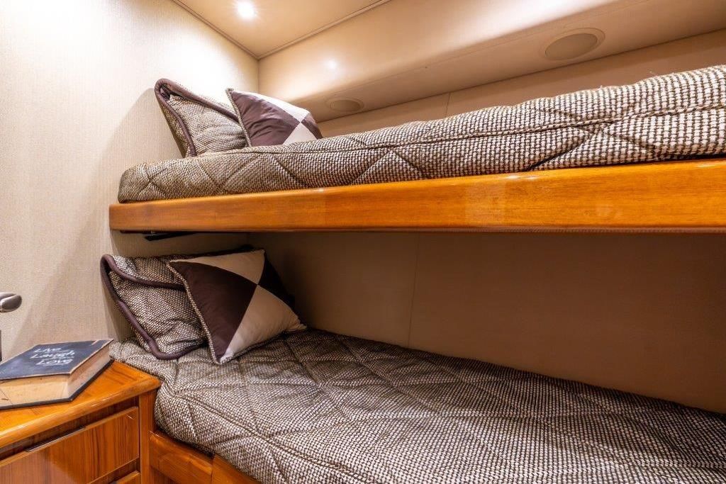 2015 Viking 66 