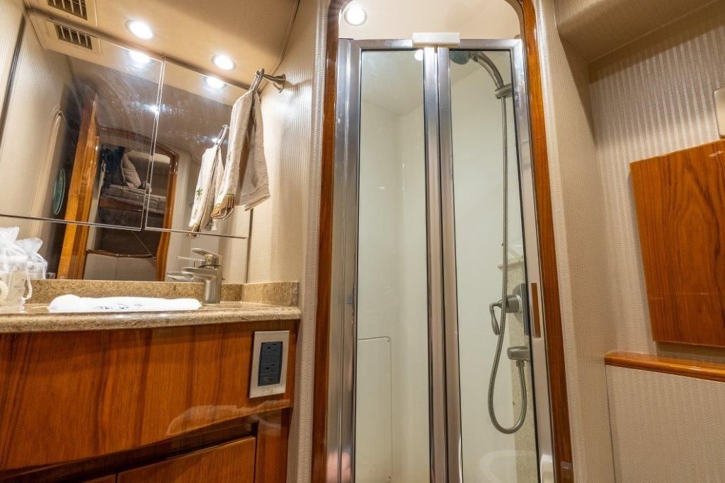 2015 Viking 66 