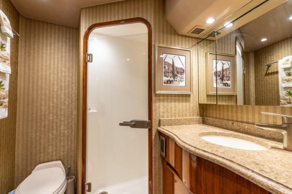 2015 Viking 66 