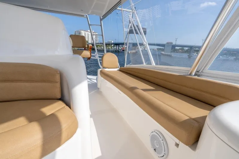 No Collars Yacht Photos Pics 2015 Viking 66 No Collars - Flybridge Seating