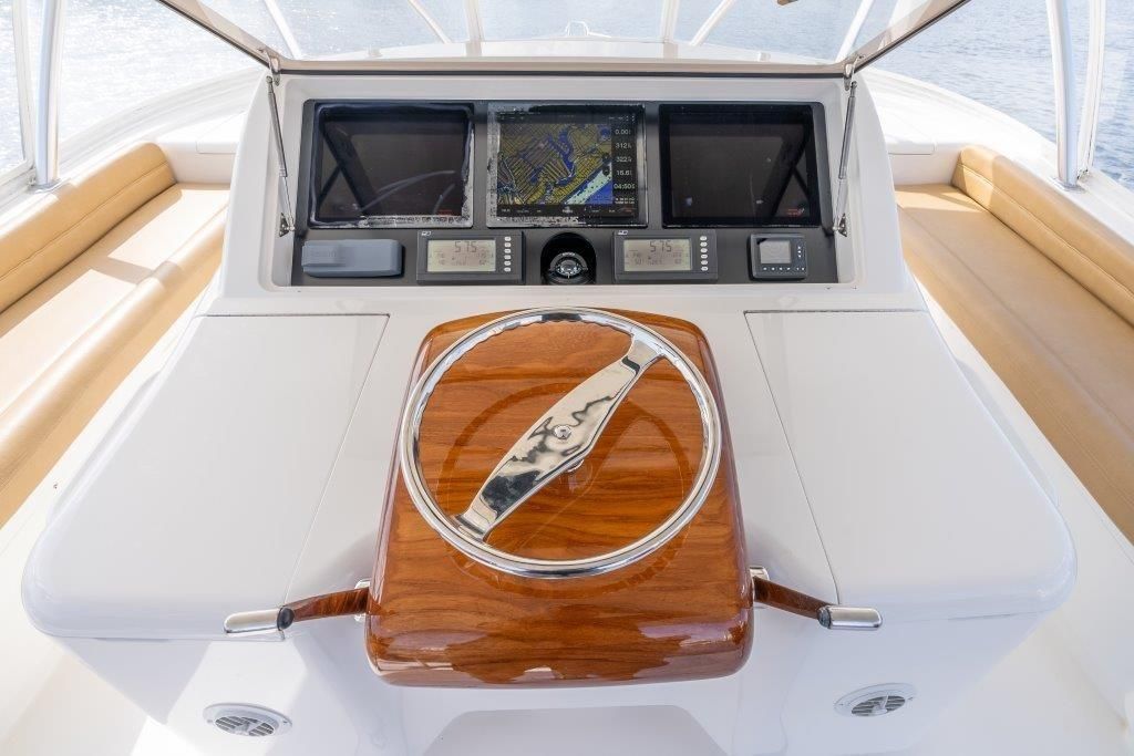 2015 Viking 66 