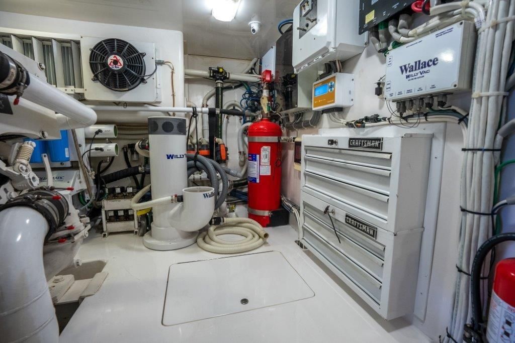 2015 Viking 66 