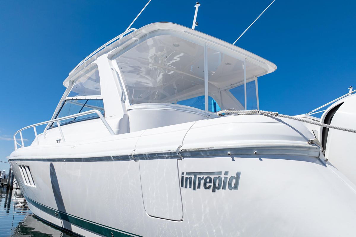 2018 Intrepid 47 