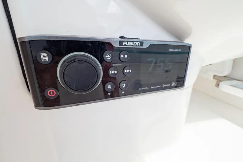  Yacht Photos Pics Fusion MS-UD755 stereo system on 2018 Intrepid 475 Sport Yacht dashboard.