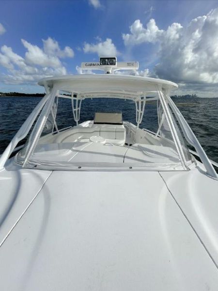 2013 Intrepid 400 Cuddy