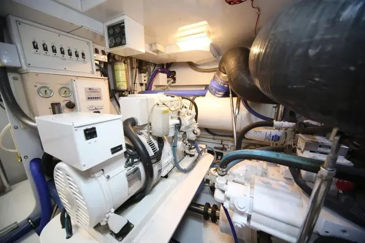 Pier Pressure Yacht Photos Pics 2000 Jim Smith 65 Convertible - Image 42