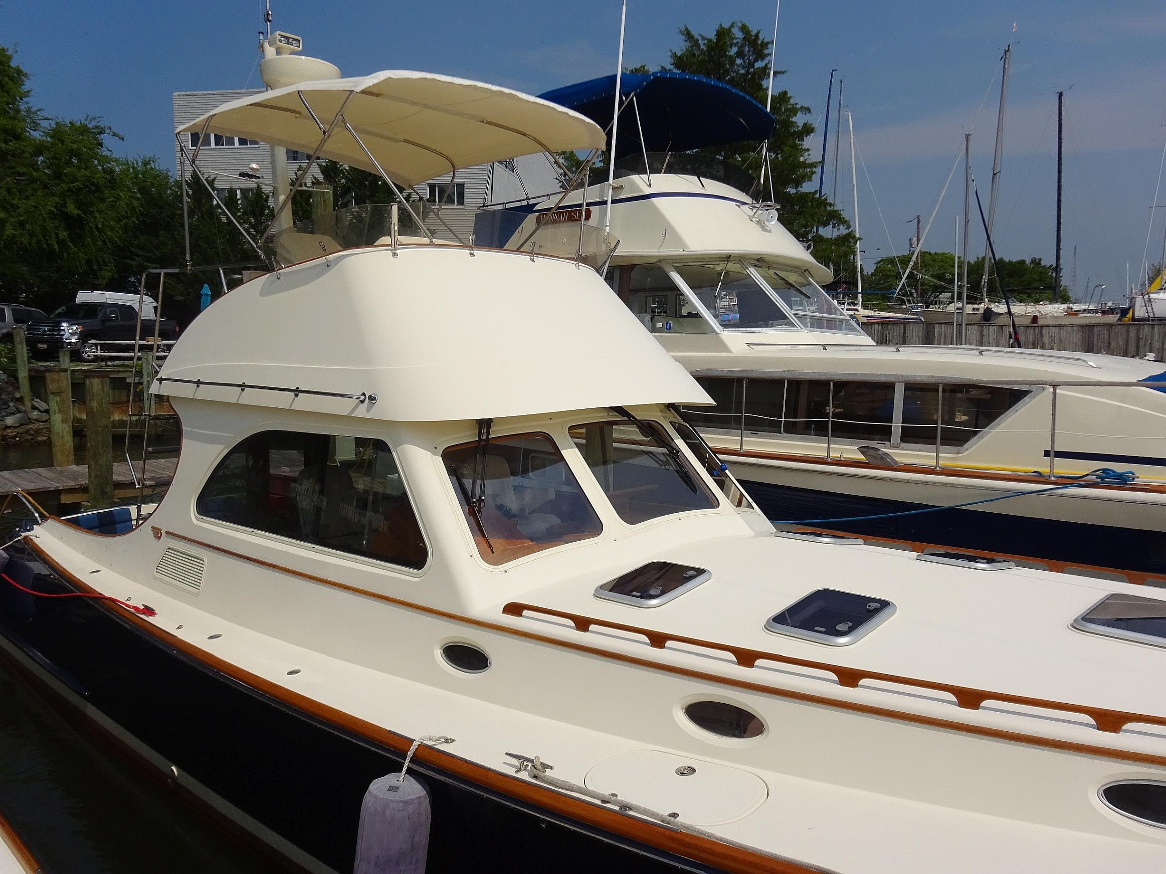 2002 Hinckley Talaria 44 FB Jet for sale - YachtWorld