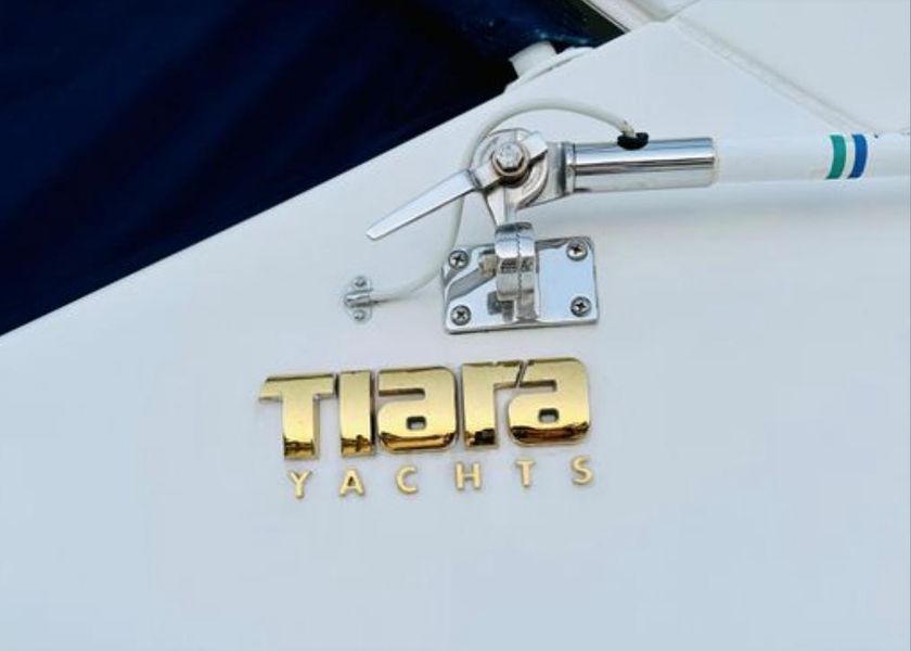 2014 Tiara Yachts Coronet