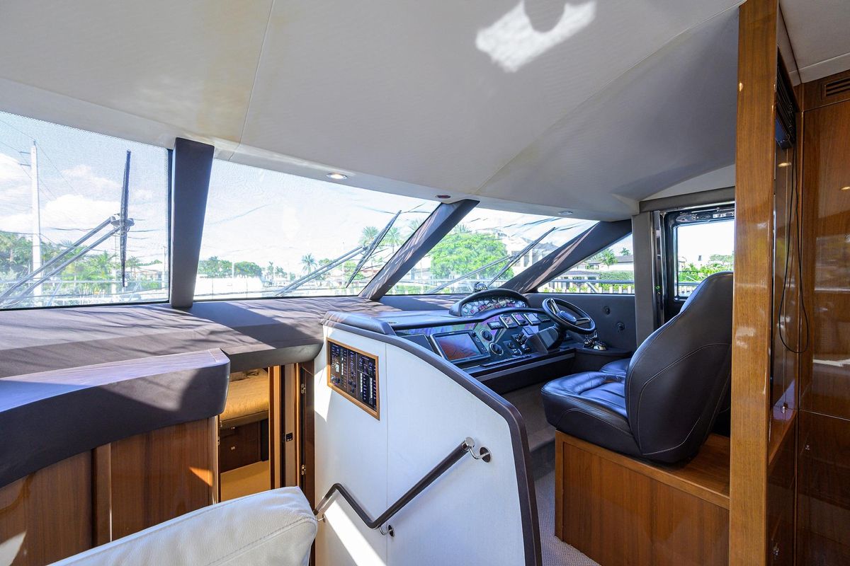 2016 Princess 64 