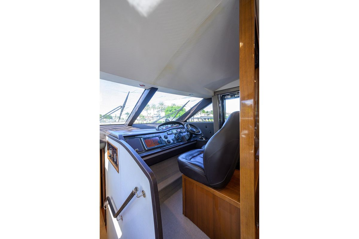 2016 Princess 64 