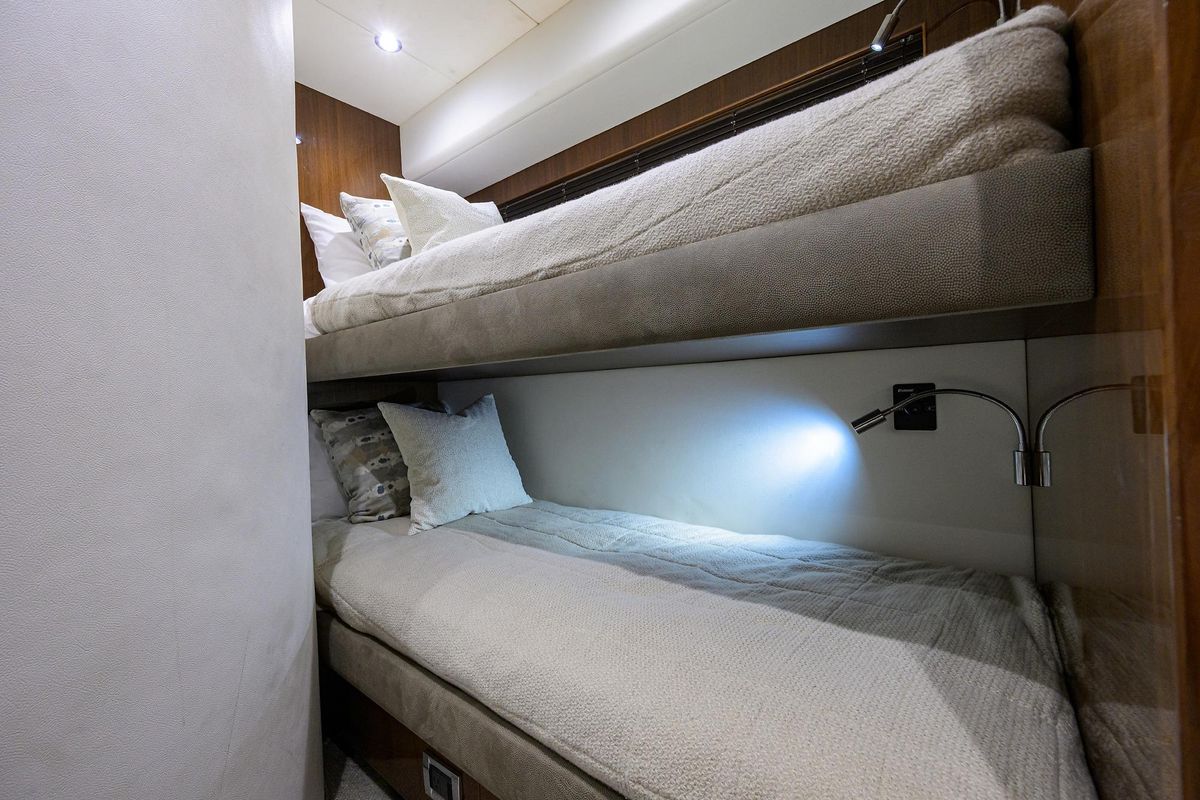 2016 Princess 64 