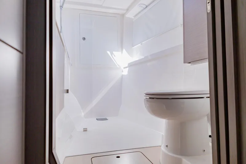 Mabinti Yacht Photos Pics 2024 Leopard 40 Powercat bathroom interior with modern fixtures and bright lighting.