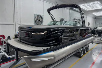 Godfrey Sanpan 27' Twin Split Bench Windshield Tritoon - 2700 SBW TWIN