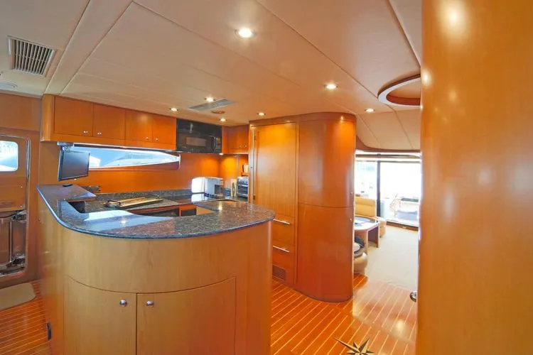 Southern Lady Yacht Photos Pics 2006 Horizon E73 - Image 29