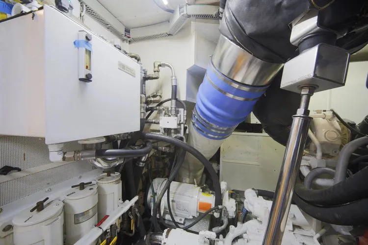 Southern Lady Yacht Photos Pics 2006 Horizon E73 - Image 63