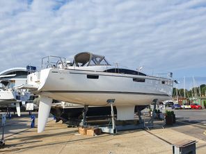 2022 Bavaria Vision 42