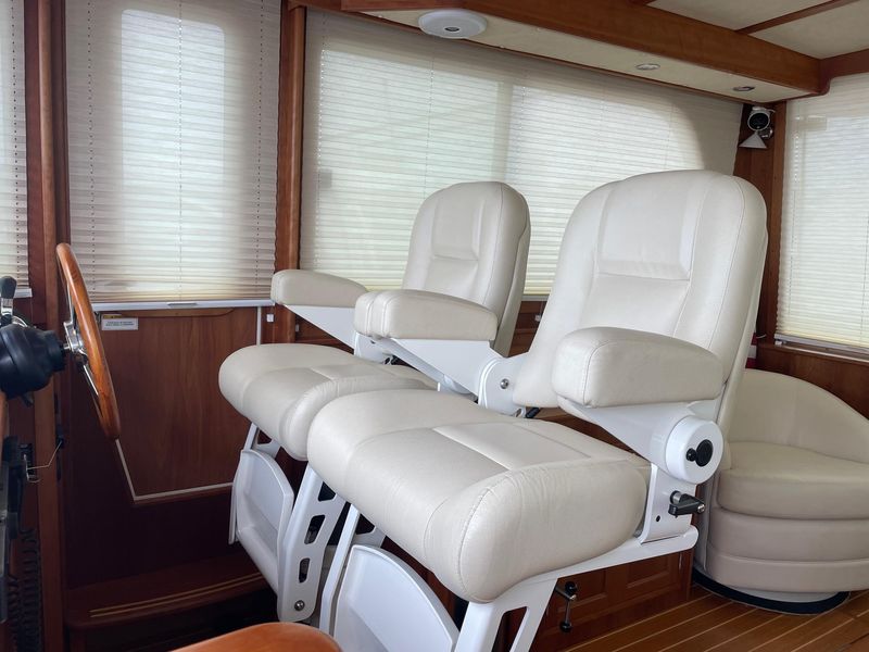 2015 Sabre 42 Salon Express