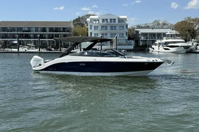 Sea Ray SLX 260 Outboard