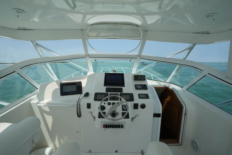 Play Pen Yacht Photos Pics 