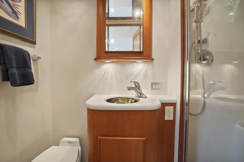 Play Pen Yacht Photos Pics 