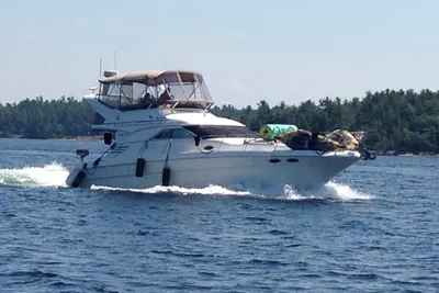 Sea Ray 400 Sedan Bridge