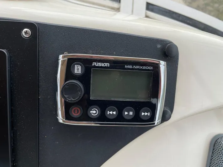 Out Numbered Yacht Photos Pics 