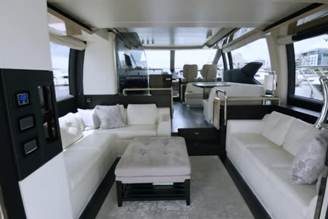 2017 Azimut 66 