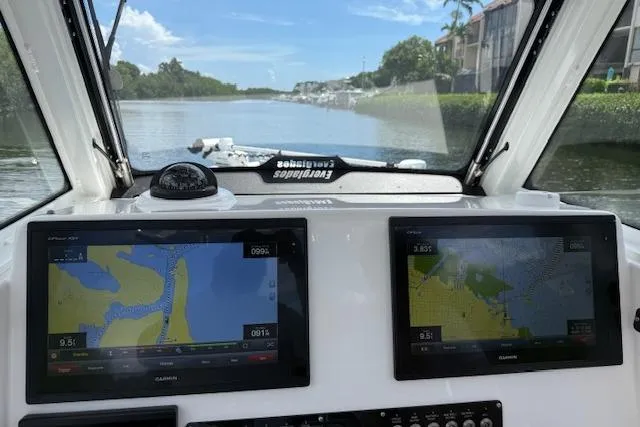 Plan Sea Yacht Photos Pics 2019 Everglades 295 Center Console