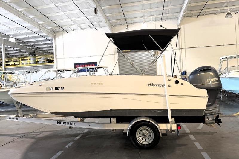Hurricane SunDeck Sport 188 OB