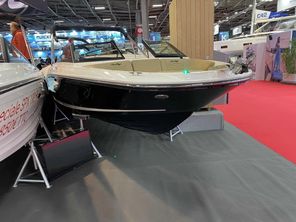 2023 Sea Ray SPX 210 HORS BORD