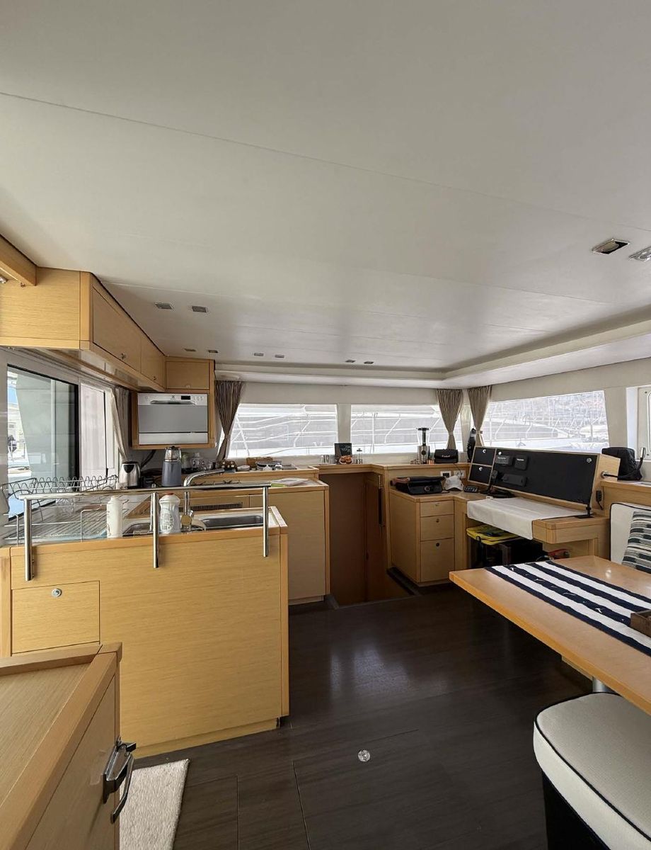 2013 Lagoon 45 