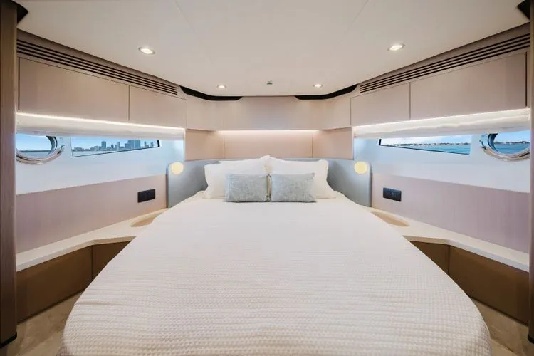 Our Trade Yacht Photos Pics 2023 Azimut 60 Fly - Image 26