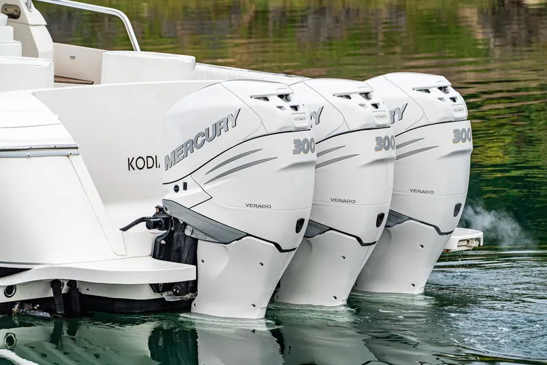 P A N D E M I C Yacht Photos Pics Triple Mercury outboard engines on a 2010 Intrepid 43 Sport Yacht.