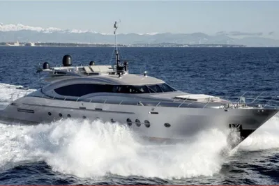 Palmer Johnson 120