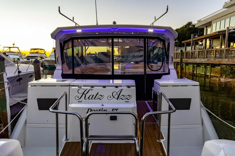 Katz Azz Yacht Photos Pics 2018 36 Aquila 36 Power Cat Katz Azz Stern