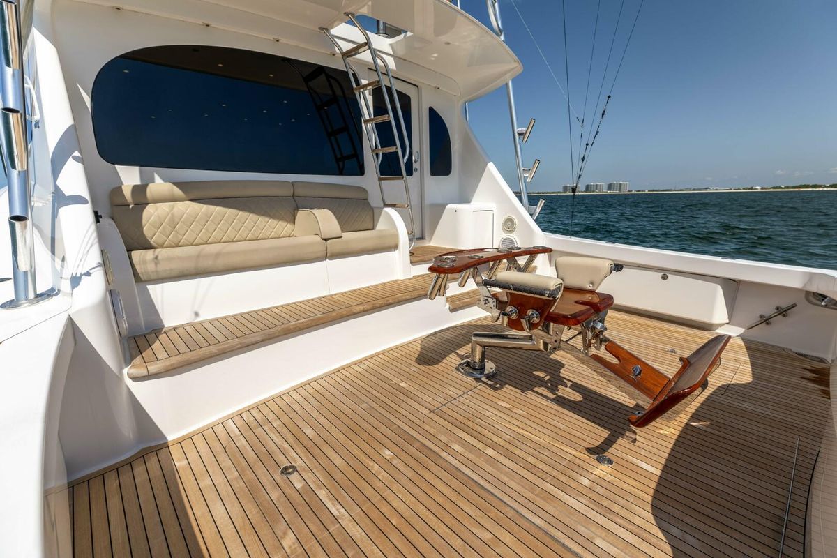 2018 Viking 62 